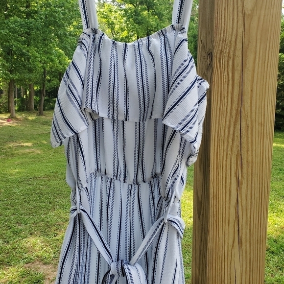 Jumpsuit Pants White with Blue Ruffle Top Tanktop - Picture 2 of 4